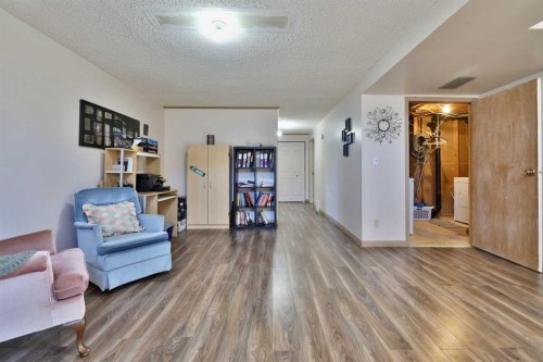 3305 Erickson Drive, Camrose, AB - Indoor Photo Showing Living Room