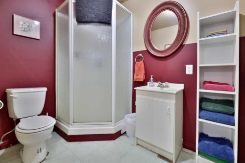 3305 Erickson Drive, Camrose, AB - Indoor Photo Showing Bathroom