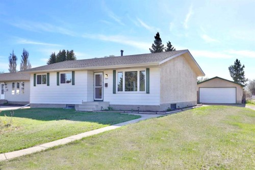 3305 Erickson Drive, Camrose, AB - Outdoor