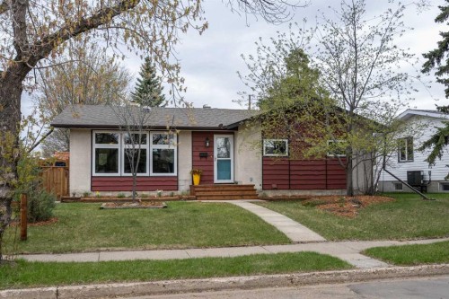 30 Montclare Avenue  Camrose, AB T4V 2K8