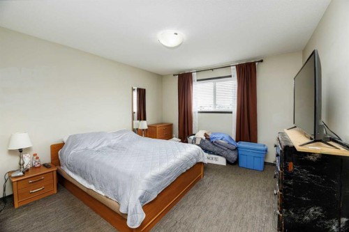 52 Vancouver Crescent, Red Deer, AB - Indoor Photo Showing Bedroom