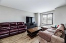 52 Vancouver Crescent, Red Deer, AB  - Indoor Photo Showing Living Room 