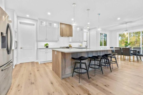 182 Slopeside Drive, Rural Lacombe County, AB - Indoor Photo Showing Kitchen With Upgraded Kitchen