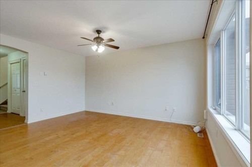2-5511 54 Street, Ponoka, AB - Indoor Photo Showing Other Room