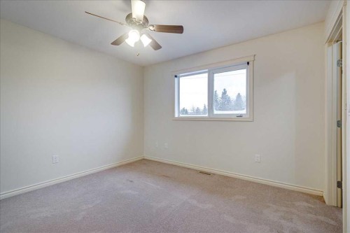 2-5511 54 Street, Ponoka, AB - Indoor Photo Showing Other Room