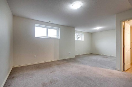 2-5511 54 Street, Ponoka, AB - Indoor Photo Showing Other Room