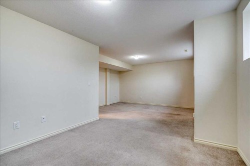 2-5511 54 Street, Ponoka, AB - Indoor