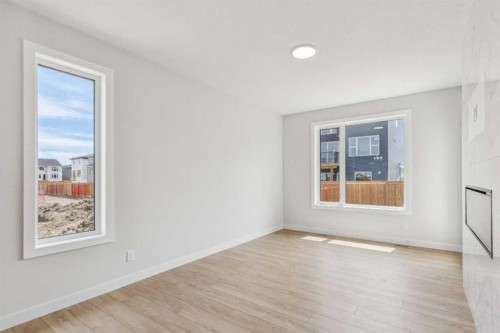73 Southborough Square, Cochrane, AB - Indoor Photo Showing Other Room