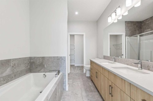 73 Southborough Square, Cochrane, AB - Indoor Photo Showing Bathroom