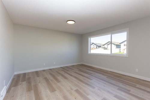 224 Augustus Way, Penhold, AB - Indoor Photo Showing Other Room
