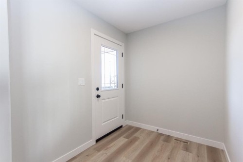224 Augustus Way, Penhold, AB - Indoor Photo Showing Other Room