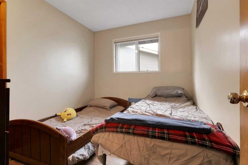 250 Cornett Drive, Red Deer, AB - Indoor Photo Showing Bedroom