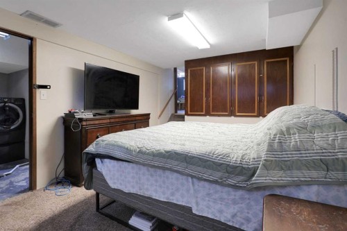 250 Cornett Drive, Red Deer, AB - Indoor Photo Showing Bedroom