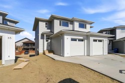 5 Pinnacle Close Blackfalds, AB T4M 0M3