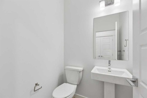 155 Vantage Crescent Sw, Airdrie, AB 