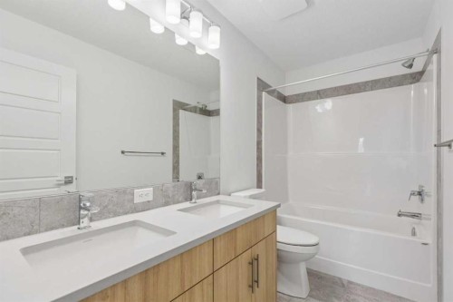 155 Vantage Crescent Sw, Airdrie, AB 