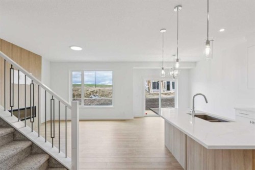 155 Vantage Crescent Sw, Airdrie, AB 