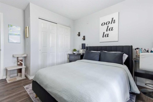 223A-80 Kelloway Crescent, Red Deer, AB - Indoor Photo Showing Bedroom