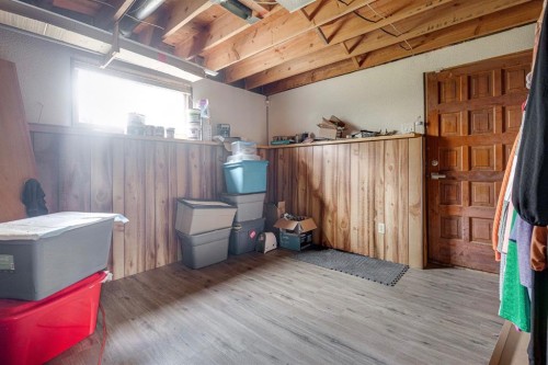 8 Nielsen Close, Red Deer, AB - Indoor Photo Showing Other Room