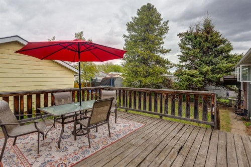 8 Nielsen Close, Red Deer, AB - Outdoor With Deck Patio Veranda With Exterior