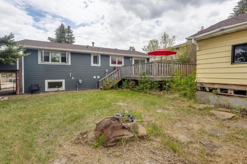 8 Nielsen Close, Red Deer, AB - Outdoor