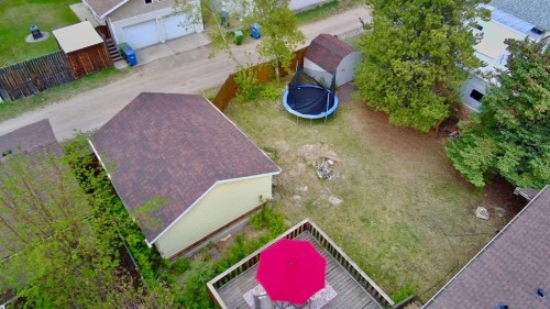 8 Nielsen Close, Red Deer, AB - Outdoor