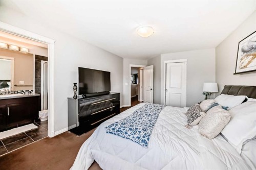 21 Valley Crescent, Blackfalds, AB - Indoor Photo Showing Bedroom