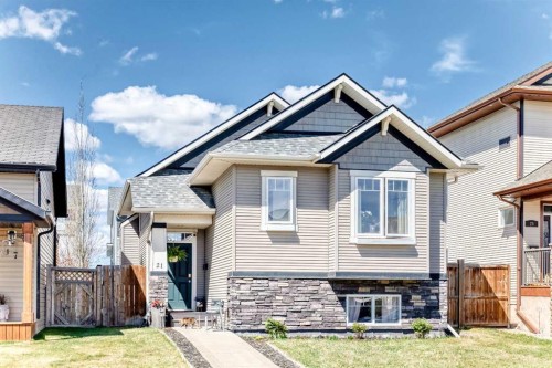 21 Valley Crescent  Blackfalds, AB T4M 0K4