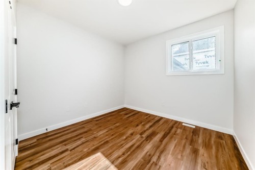 19 Everson Close, Red Deer, AB - Indoor Photo Showing Other Room