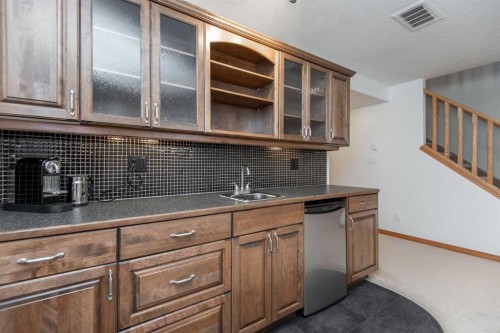 90 Alberts Close, Red Deer, AB - Indoor Photo Showing Kitchen