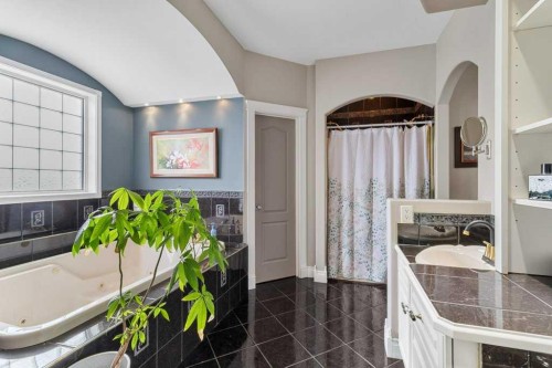 58 Lagrange Crescent, Red Deer, AB - Indoor Photo Showing Bathroom