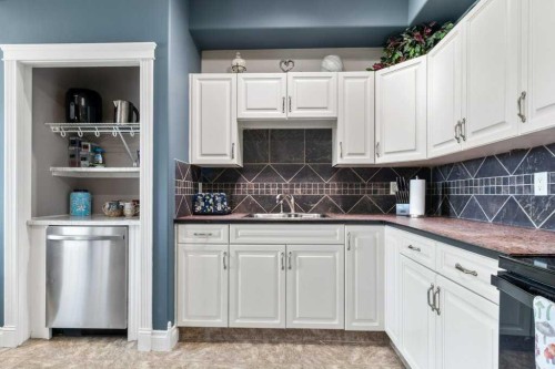 58 Lagrange Crescent, Red Deer, AB - Indoor Photo Showing Kitchen