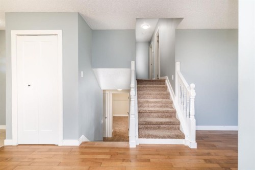 55 Patterson Crescent, Red Deer, AB - Indoor Photo Showing Other Room
