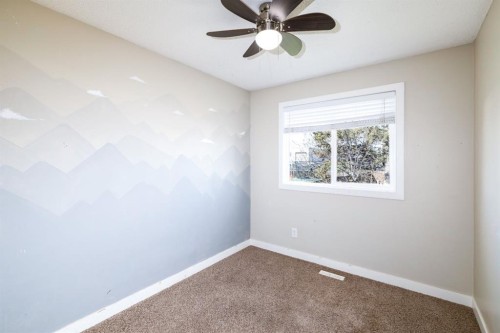55 Patterson Crescent, Red Deer, AB - Indoor Photo Showing Other Room