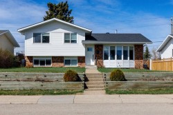 55 Patterson Crescent Red Deer, AB T4P 1J4