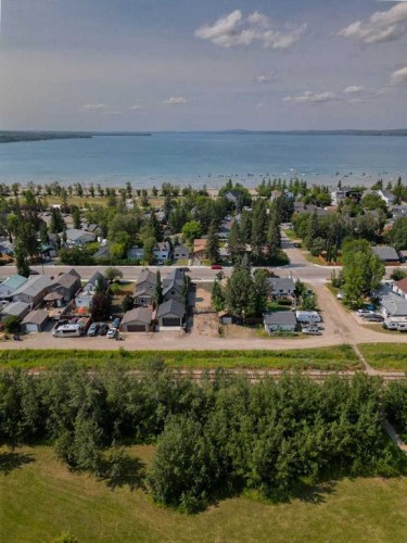 3907 50 Avenue, Sylvan Lake, AB 