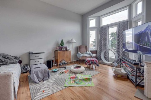 4 Harrison Road, Sylvan Lake, AB - Indoor