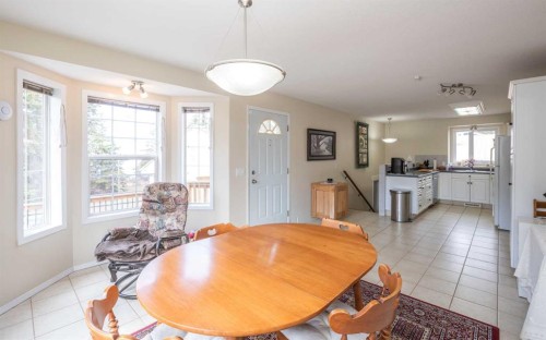 2731 6 Street, Calling Lake, AB - Indoor Photo Showing Dining Room