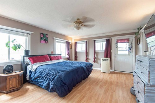 5024 49 Street, Clive, AB - Indoor Photo Showing Bedroom