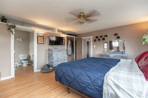 5024 49 Street, Clive, AB - Indoor Photo Showing Bedroom