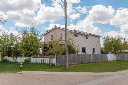 5024 49 Street, Clive, AB - Outdoor