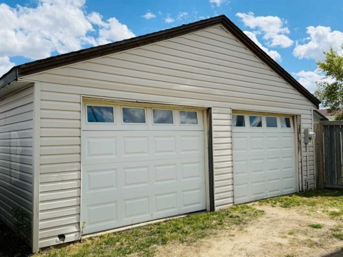 5024 49 Street, Clive, AB - Outdoor With Exterior
