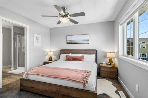 113-5210 Lakeshore Drive, Sylvan Lake, AB - Indoor Photo Showing Bedroom
