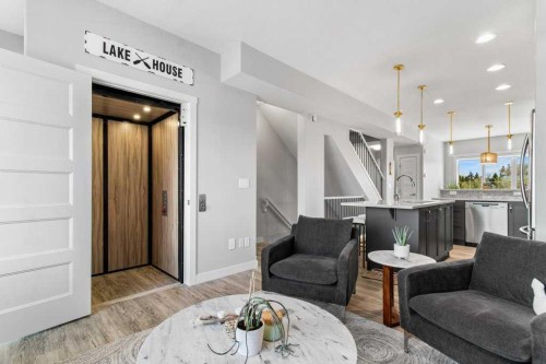 113-5210 Lakeshore Drive, Sylvan Lake, AB - Indoor Photo Showing Other Room