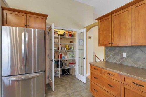 23 Lambertson Place, Sylvan Lake, AB - Indoor Photo Showing Kitchen