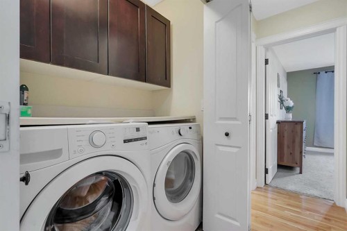 23 Lambertson Place, Sylvan Lake, AB - Indoor Photo Showing Laundry Room