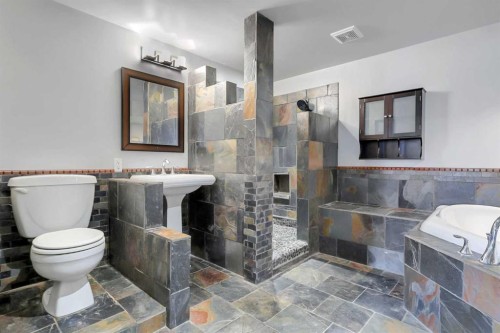 23 Lambertson Place, Sylvan Lake, AB - Indoor Photo Showing Bathroom