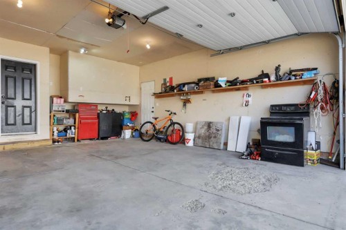23 Lambertson Place, Sylvan Lake, AB - Indoor Photo Showing Garage