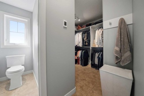 28 Sawyer Close, Red Deer, AB - Indoor Photo Showing Bathroom