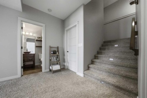 28 Sawyer Close, Red Deer, AB - Indoor Photo Showing Other Room